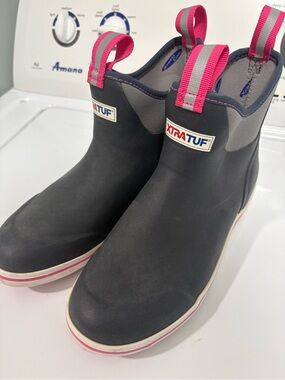 Women’s Xtratuf Boots